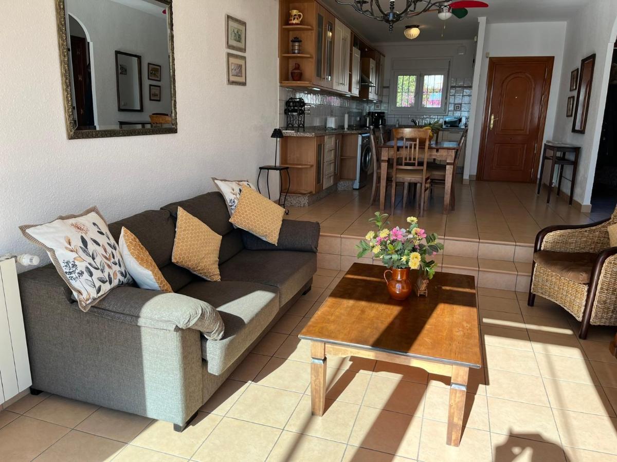 Delightful Burriana House With Magnificent Beach & Sea Views. Nerja Kültér fotó