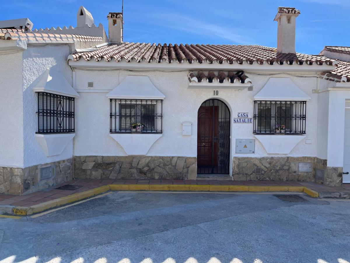 Delightful Burriana House With Magnificent Beach & Sea Views. Nerja Kültér fotó